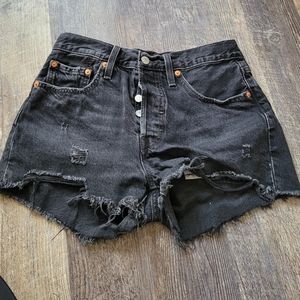 Levis premium distressed black jean short